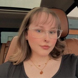 Meet your Posher, Haliegh